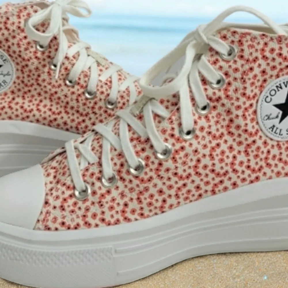 Converse women size